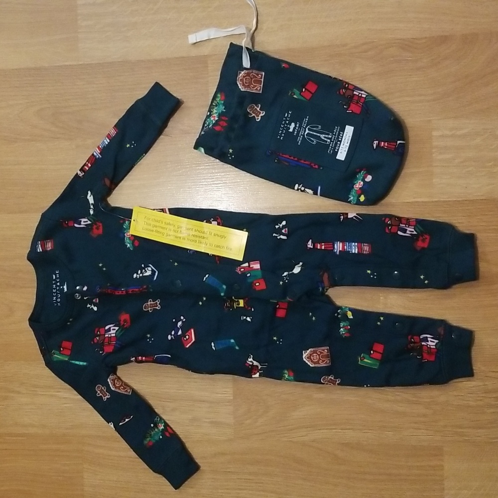 Vincent Moustache x Indigo Christmas pyjama, 6-12 months snug fitting NWT